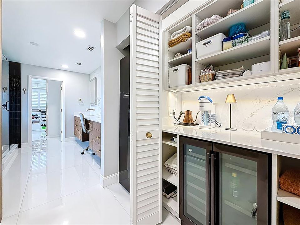 En Venta: $1,550,000 (4 camas, 4 baños, 5673 Pies cuadrados)