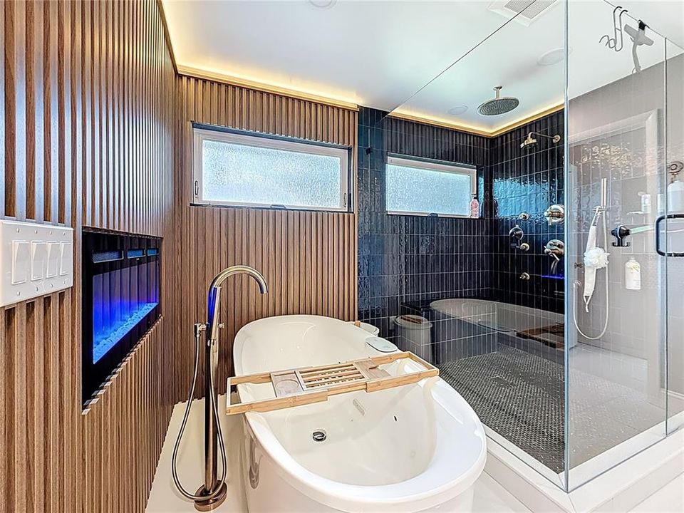 En Venta: $1,550,000 (4 camas, 4 baños, 5673 Pies cuadrados)