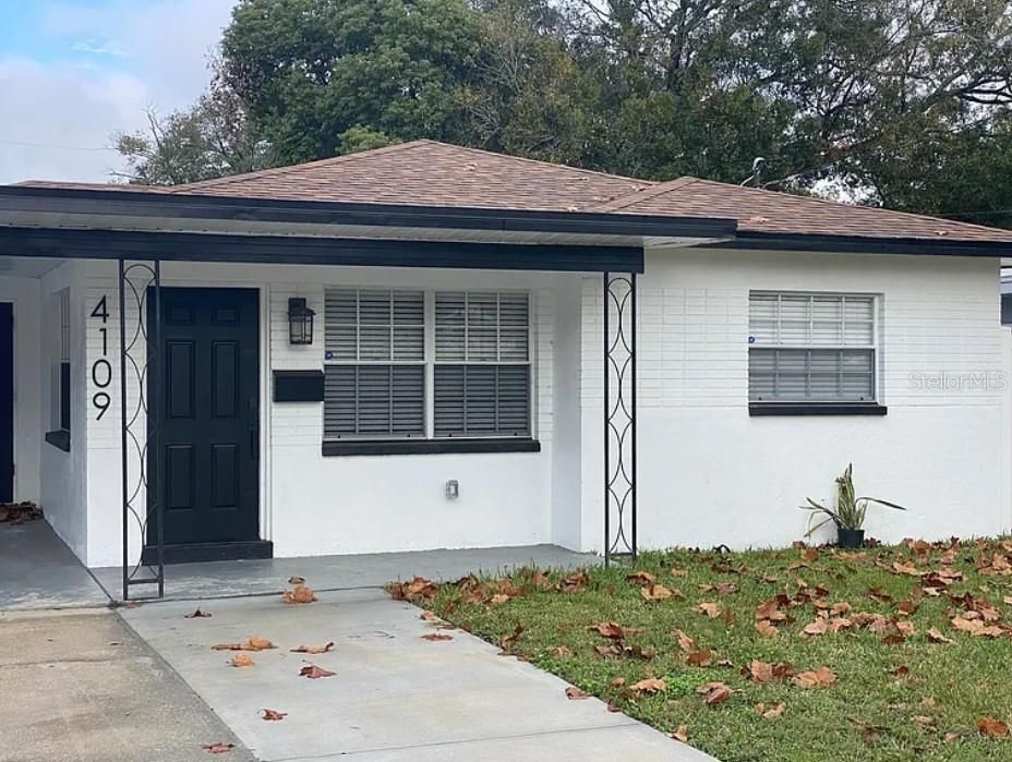 Recently Rented: $3,200 (3 beds, 2 baths, 1398 Square Feet)