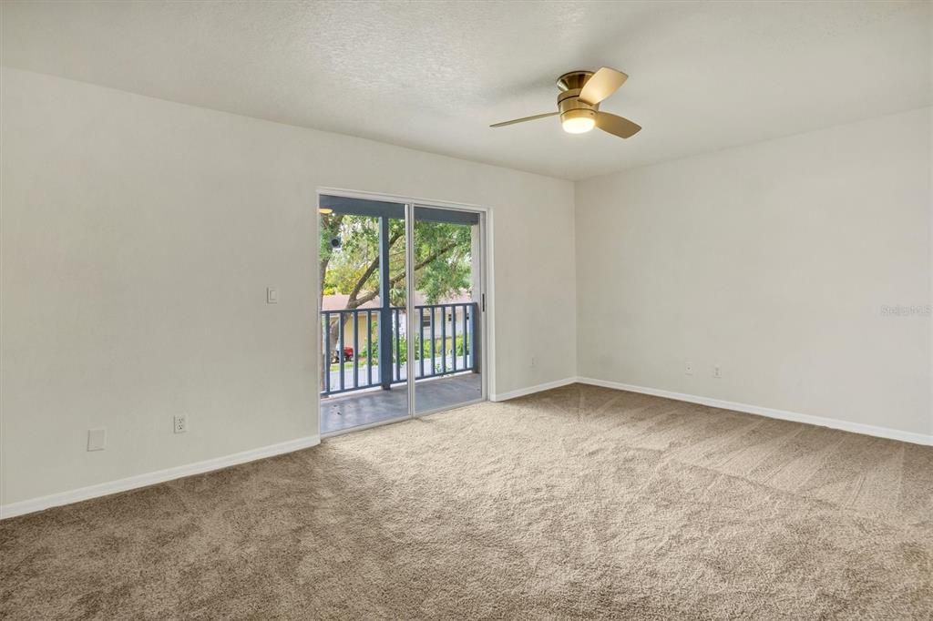 На продажу: $179,900 (2 спален, 1 ванн, 1280 Квадратных фут)