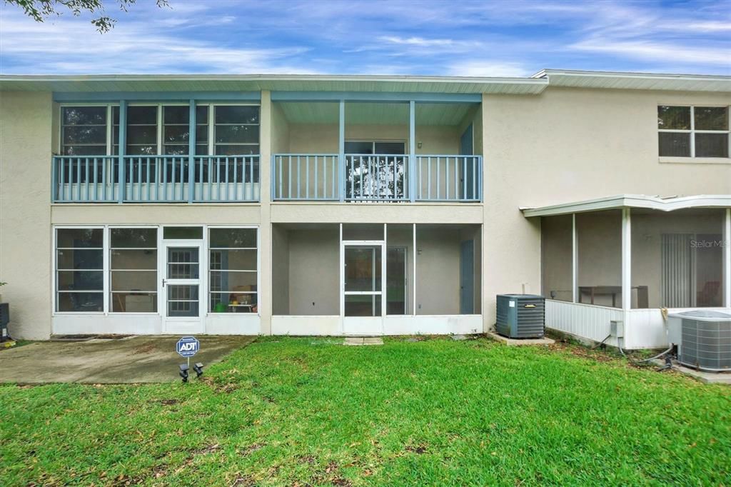 На продажу: $179,900 (2 спален, 1 ванн, 1280 Квадратных фут)