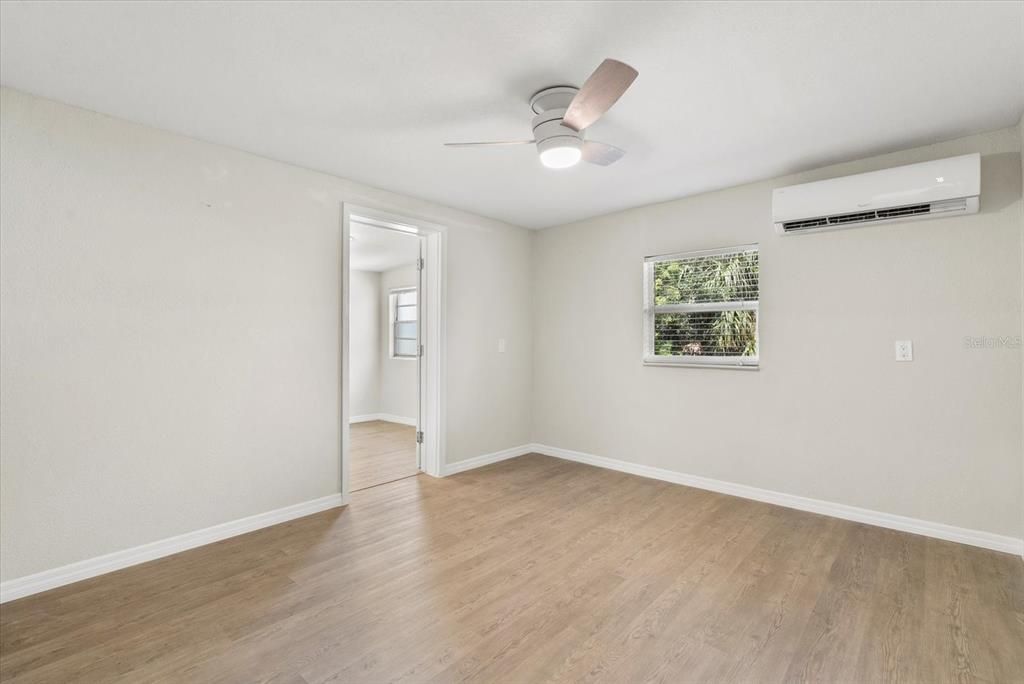 Activo con contrato: $169,900 (2 camas, 2 baños, 1100 Pies cuadrados)