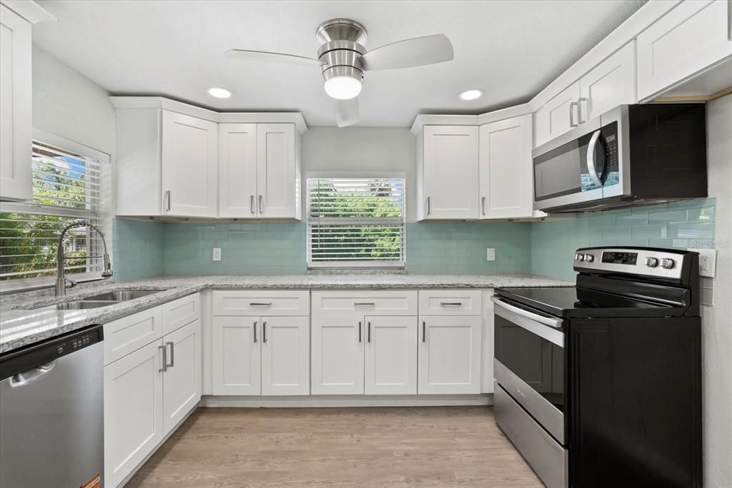 Activo con contrato: $169,900 (2 camas, 2 baños, 1100 Pies cuadrados)