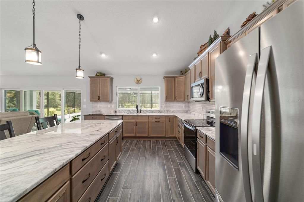 待售: $1,950,000 (3 贝兹, 2 浴室, 2588 平方英尺)