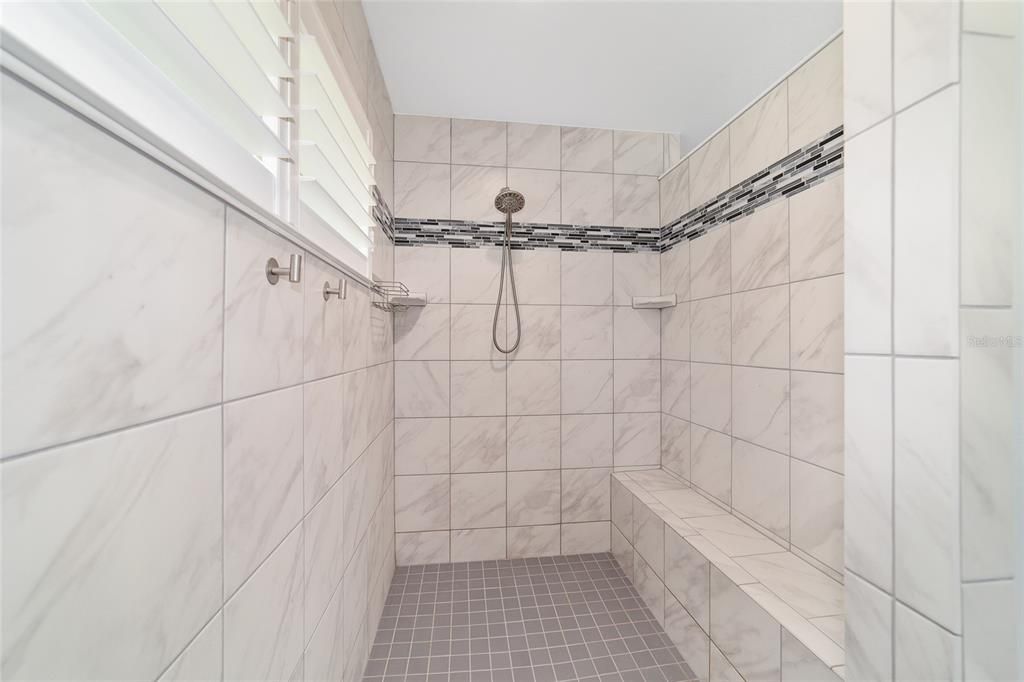 待售: $1,950,000 (3 贝兹, 2 浴室, 2588 平方英尺)