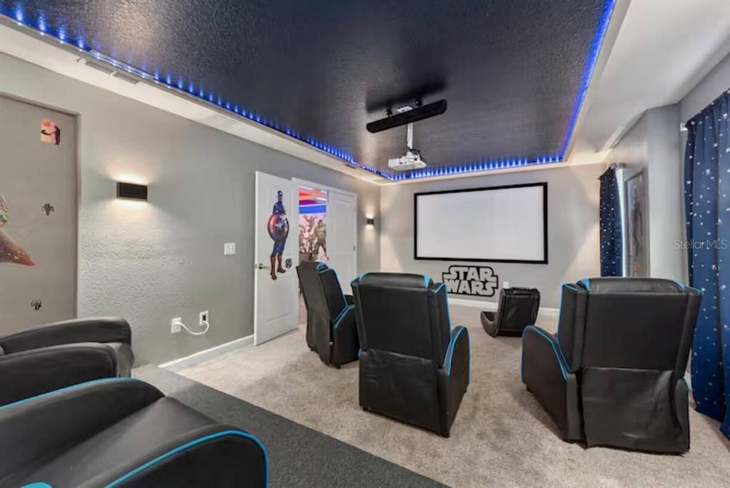 待售: $895,000 (8 贝兹, 5 浴室, 4289 平方英尺)