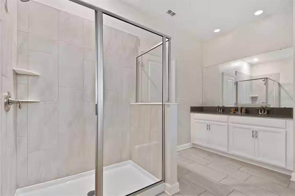 待售: $895,000 (8 贝兹, 5 浴室, 4289 平方英尺)