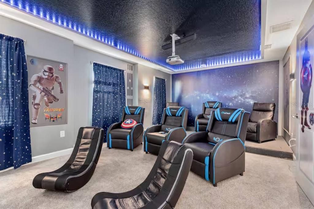 待售: $895,000 (8 贝兹, 5 浴室, 4289 平方英尺)