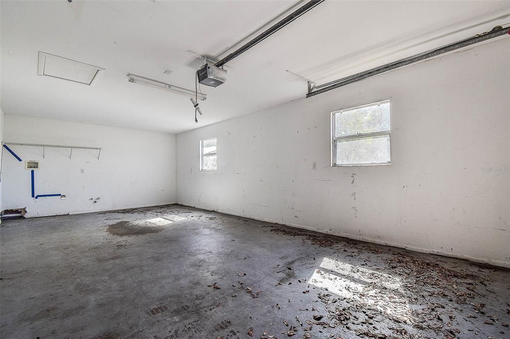 Activo con contrato: $175,000 (3 camas, 2 baños, 1420 Pies cuadrados)