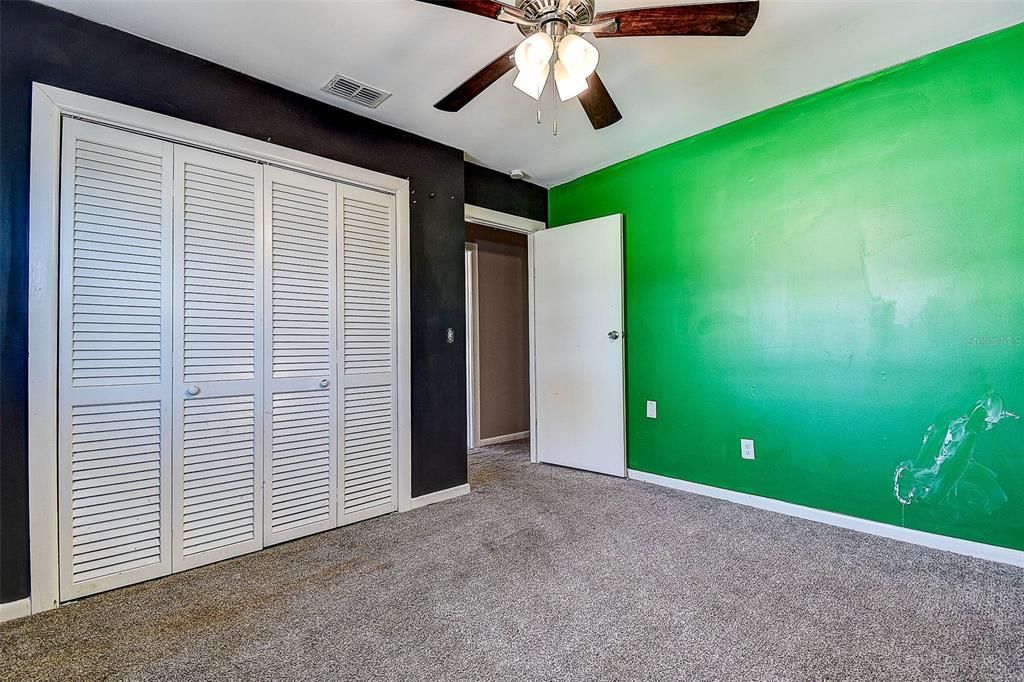 Activo con contrato: $175,000 (3 camas, 2 baños, 1420 Pies cuadrados)