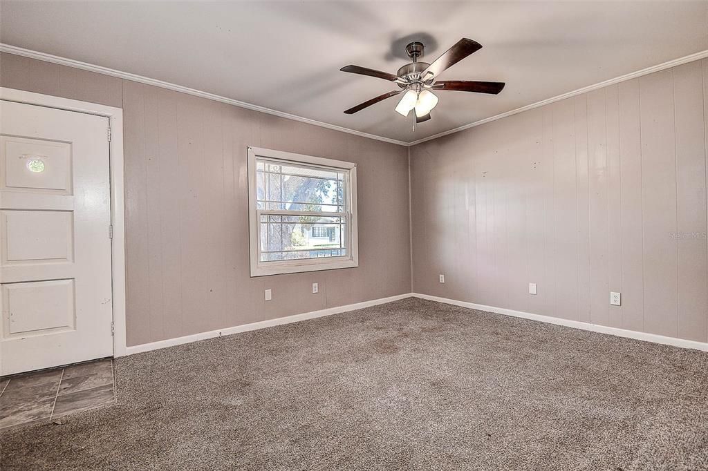 Activo con contrato: $175,000 (3 camas, 2 baños, 1420 Pies cuadrados)