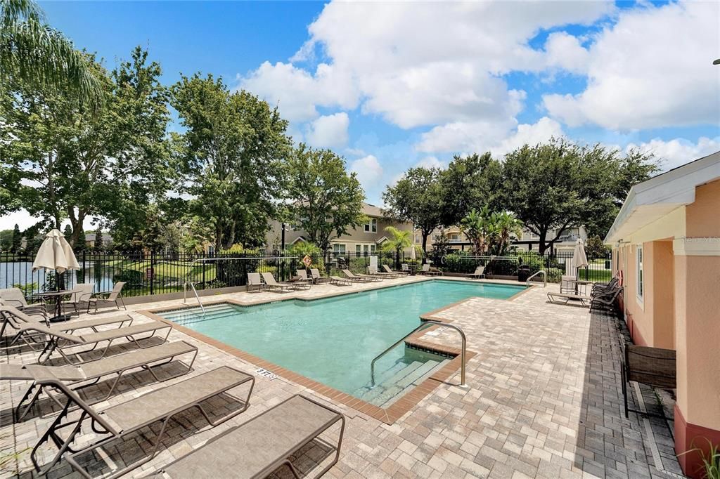 Active With Contract: $1,800 (2 beds, 2 baths, 1260 Square Feet)