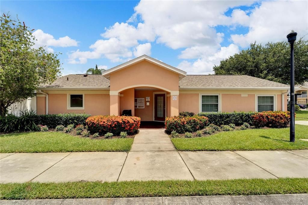 Active With Contract: $1,800 (2 beds, 2 baths, 1260 Square Feet)