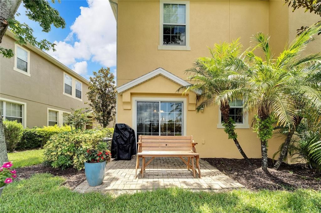 Active With Contract: $1,800 (2 beds, 2 baths, 1260 Square Feet)