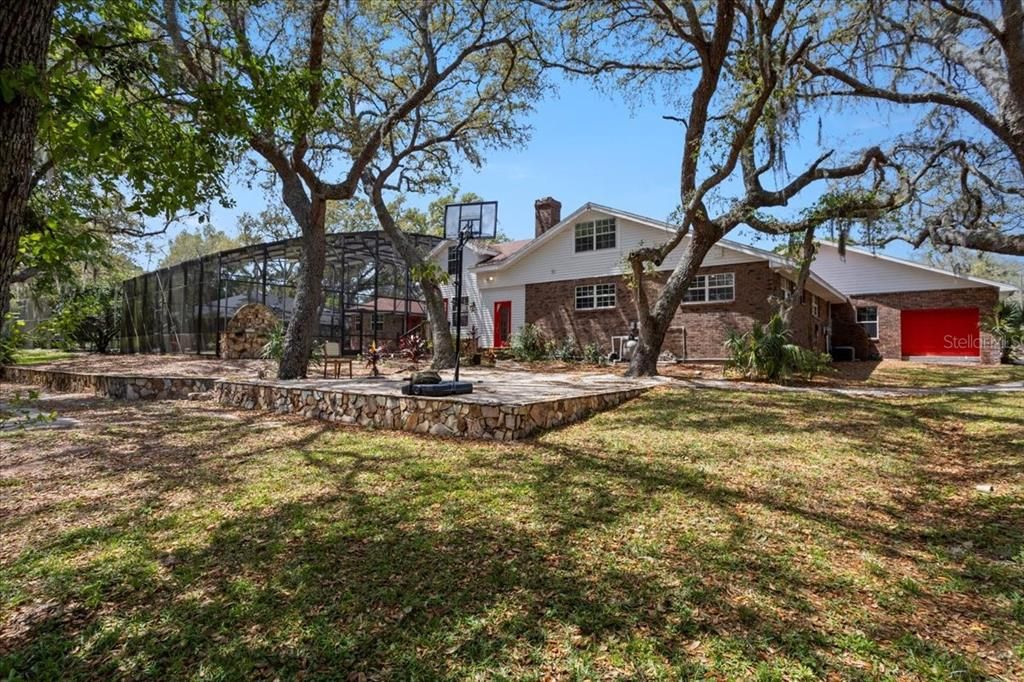 待售: $970,000 (5 贝兹, 3 浴室, 6396 平方英尺)