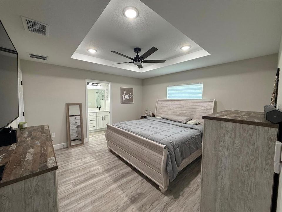 En Venta: $336,500 (3 camas, 2 baños, 1508 Pies cuadrados)