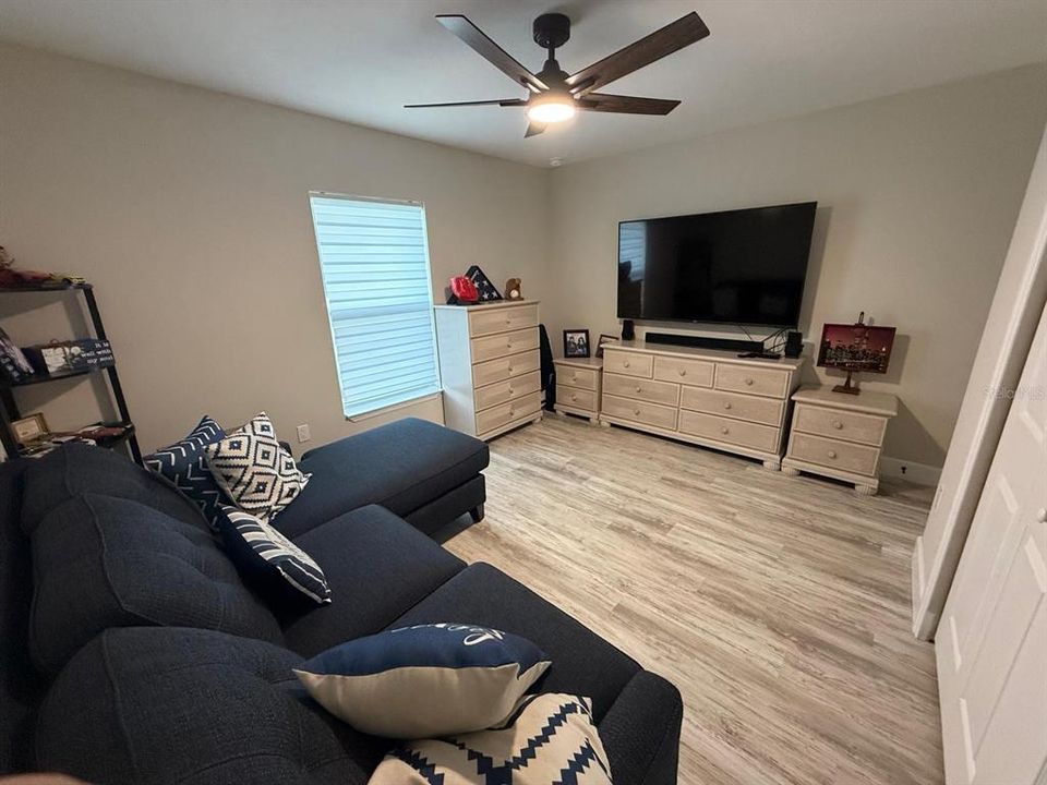 En Venta: $336,500 (3 camas, 2 baños, 1508 Pies cuadrados)