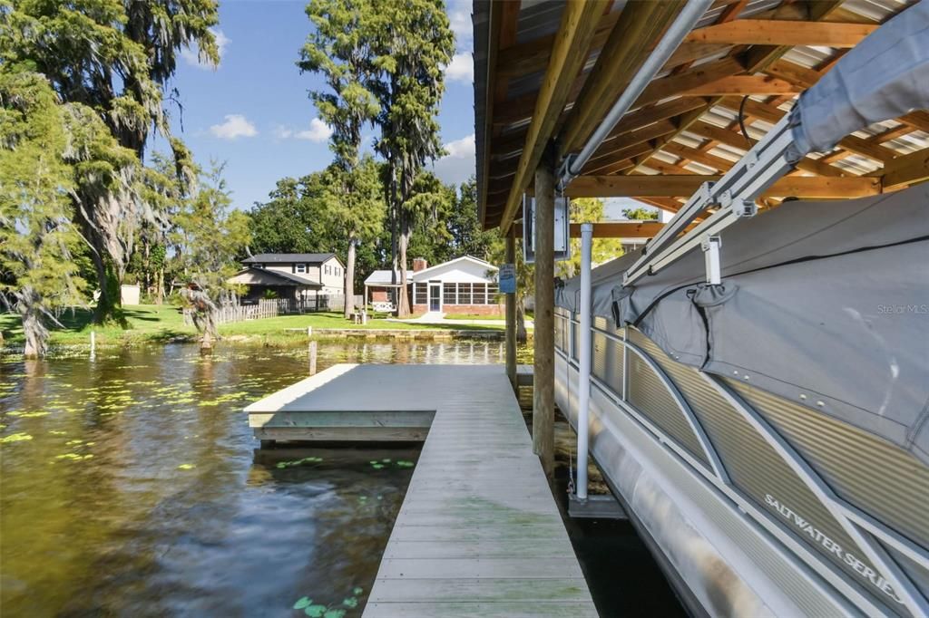 Active With Contract: $599,000 (3 beds, 2 baths, 1408 Square Feet)