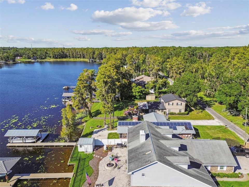 Active With Contract: $599,000 (3 beds, 2 baths, 1408 Square Feet)