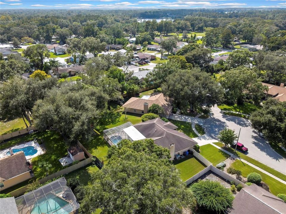 Под контрактом: $459,900 (4 спален, 2 ванн, 2356 Квадратных фут)