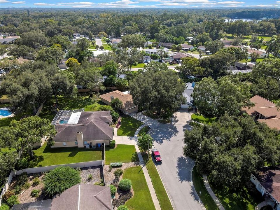 Под контрактом: $459,900 (4 спален, 2 ванн, 2356 Квадратных фут)