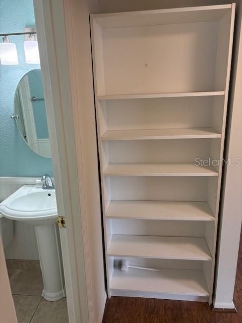 For Sale: $259,999 (3 beds, 2 baths, 1184 Square Feet)