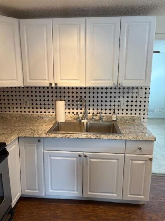 For Sale: $259,999 (3 beds, 2 baths, 1184 Square Feet)