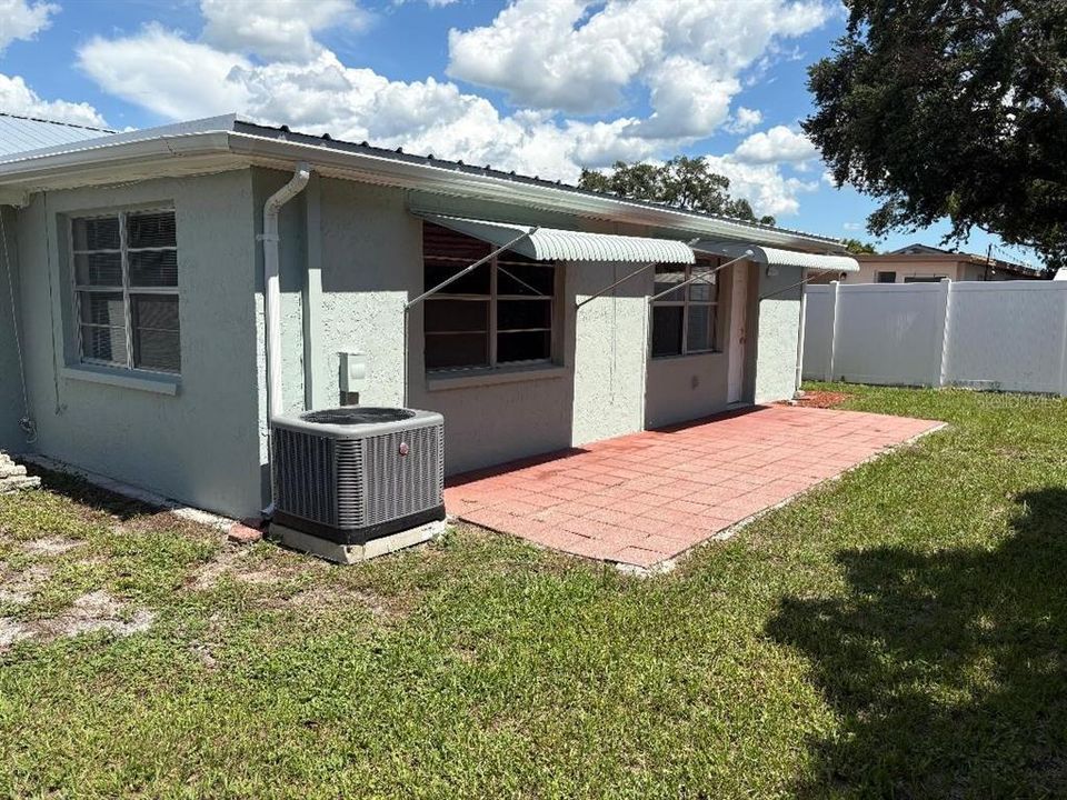 For Sale: $259,999 (3 beds, 2 baths, 1184 Square Feet)