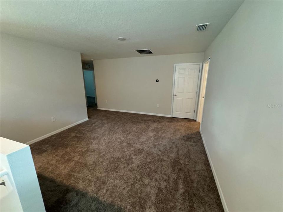 For Rent: $2,599 (4 beds, 2 baths, 2226 Square Feet)