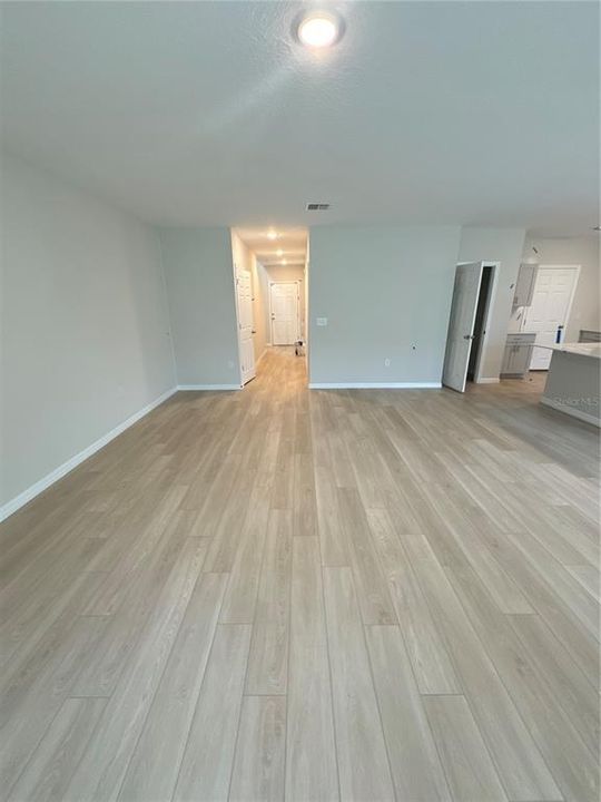 For Rent: $2,599 (4 beds, 2 baths, 2226 Square Feet)