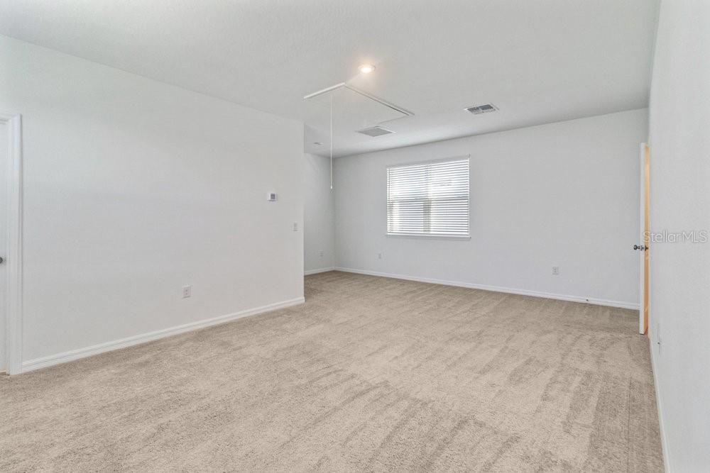 Active With Contract: $519,900 (4 beds, 4 baths, 2631 Square Feet)