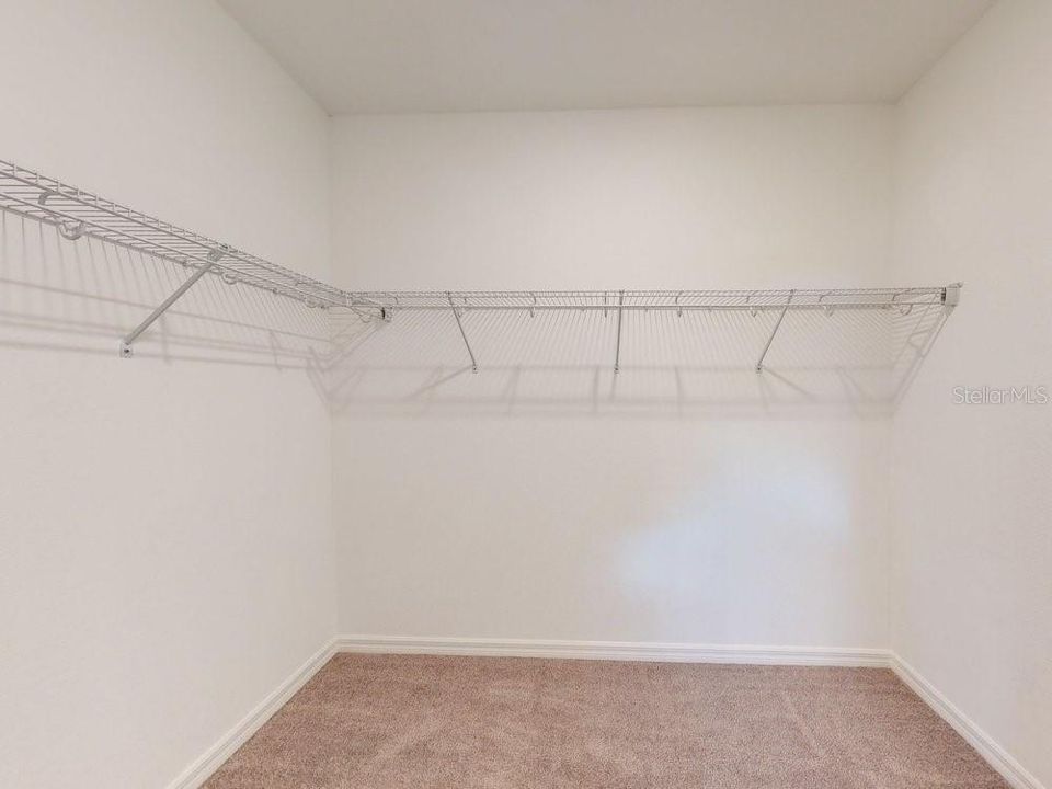 Active With Contract: $519,900 (4 beds, 4 baths, 2631 Square Feet)