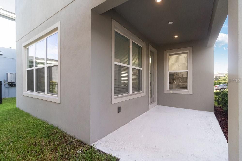 Active With Contract: $519,900 (4 beds, 4 baths, 2631 Square Feet)