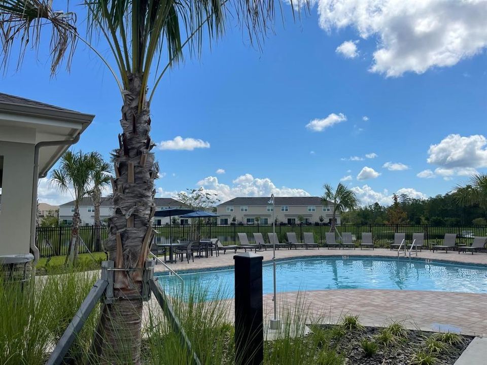 На продажу: $275,000 (2 спален, 2 ванн, 1180 Квадратных фут)