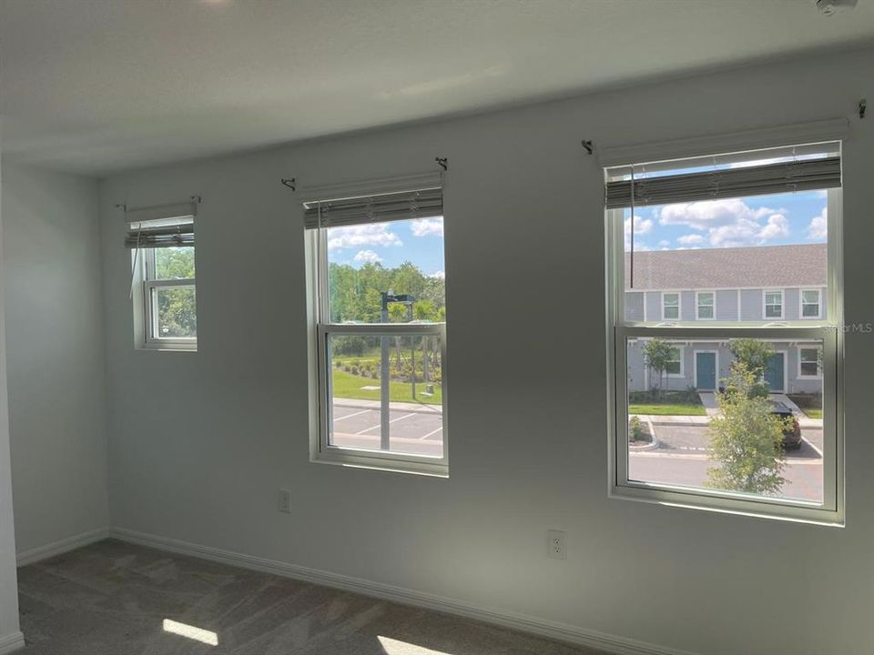 На продажу: $275,000 (2 спален, 2 ванн, 1180 Квадратных фут)