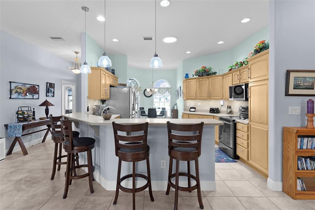 待售: $569,000 (3 贝兹, 2 浴室, 1955 平方英尺)