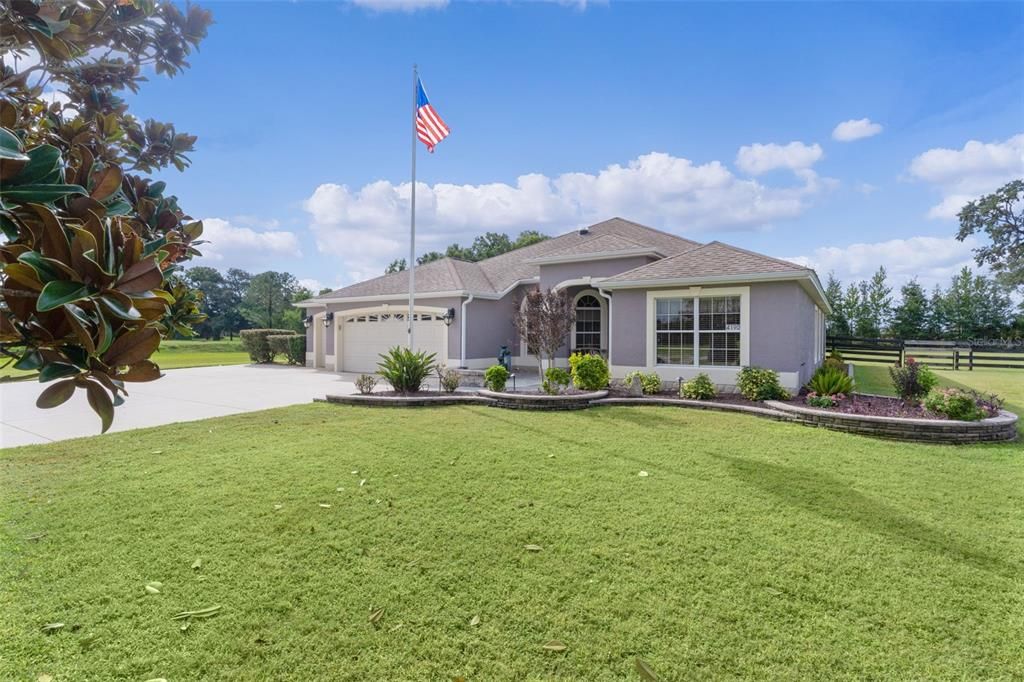 待售: $569,000 (3 贝兹, 2 浴室, 1955 平方英尺)