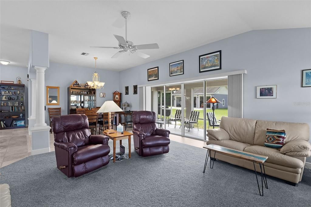 待售: $569,000 (3 贝兹, 2 浴室, 1955 平方英尺)