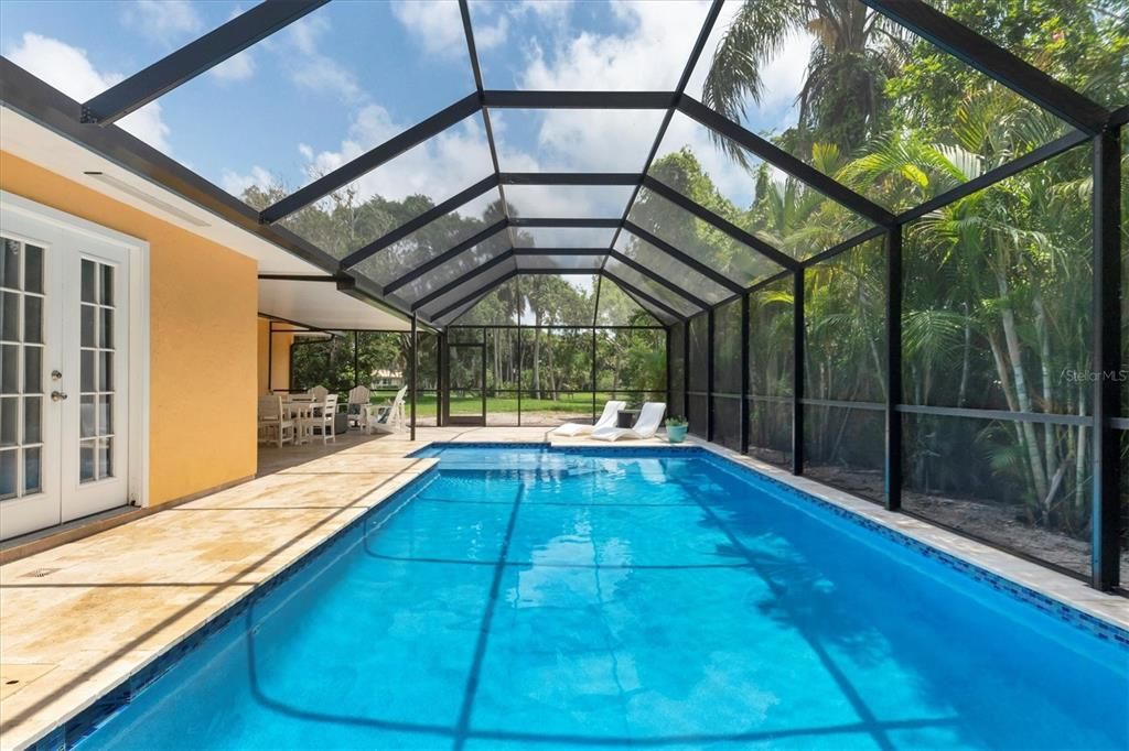 En Renta: $5,950 (3 camas, 2 baños, 1950 Pies cuadrados)