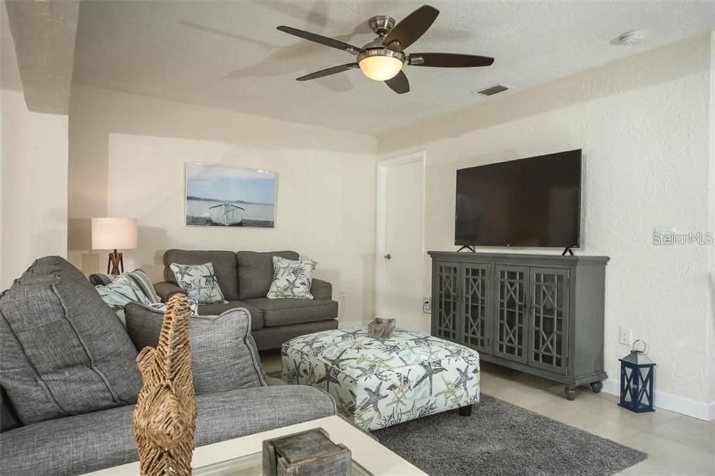 En Renta: $5,950 (3 camas, 2 baños, 1950 Pies cuadrados)