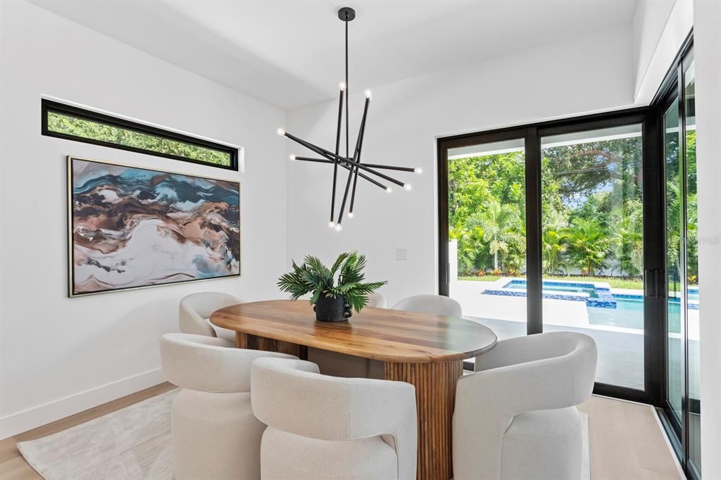 En Venta: $3,100,000 (4 camas, 3 baños, 2292 Pies cuadrados)