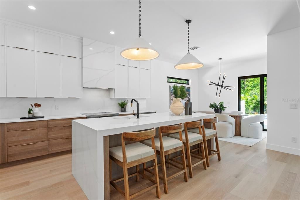 En Venta: $3,100,000 (4 camas, 3 baños, 2292 Pies cuadrados)