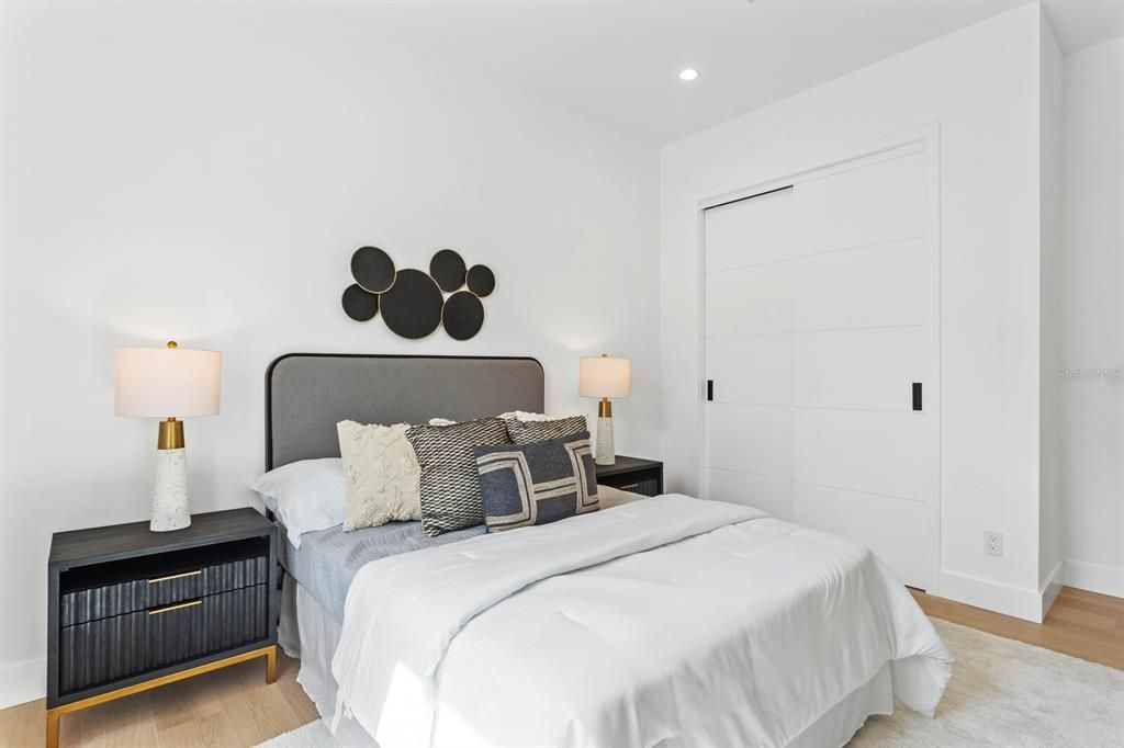 En Venta: $3,100,000 (4 camas, 3 baños, 2292 Pies cuadrados)