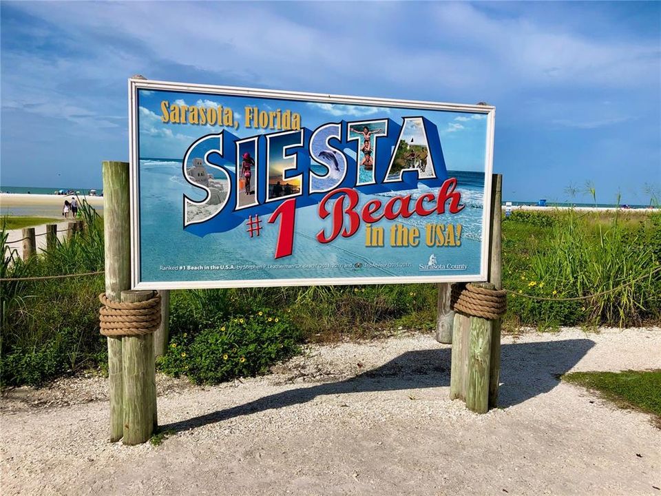 En Venta: $3,100,000 (4 camas, 3 baños, 2292 Pies cuadrados)