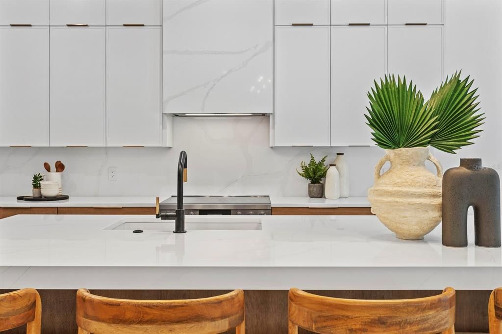 En Venta: $3,100,000 (4 camas, 3 baños, 2292 Pies cuadrados)