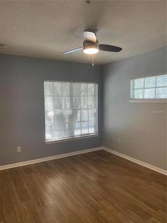 В аренду: $1,800 (2 спален, 2 ванн, 1042 Квадратных фут)