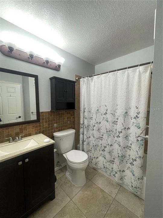 В аренду: $1,800 (2 спален, 2 ванн, 1042 Квадратных фут)