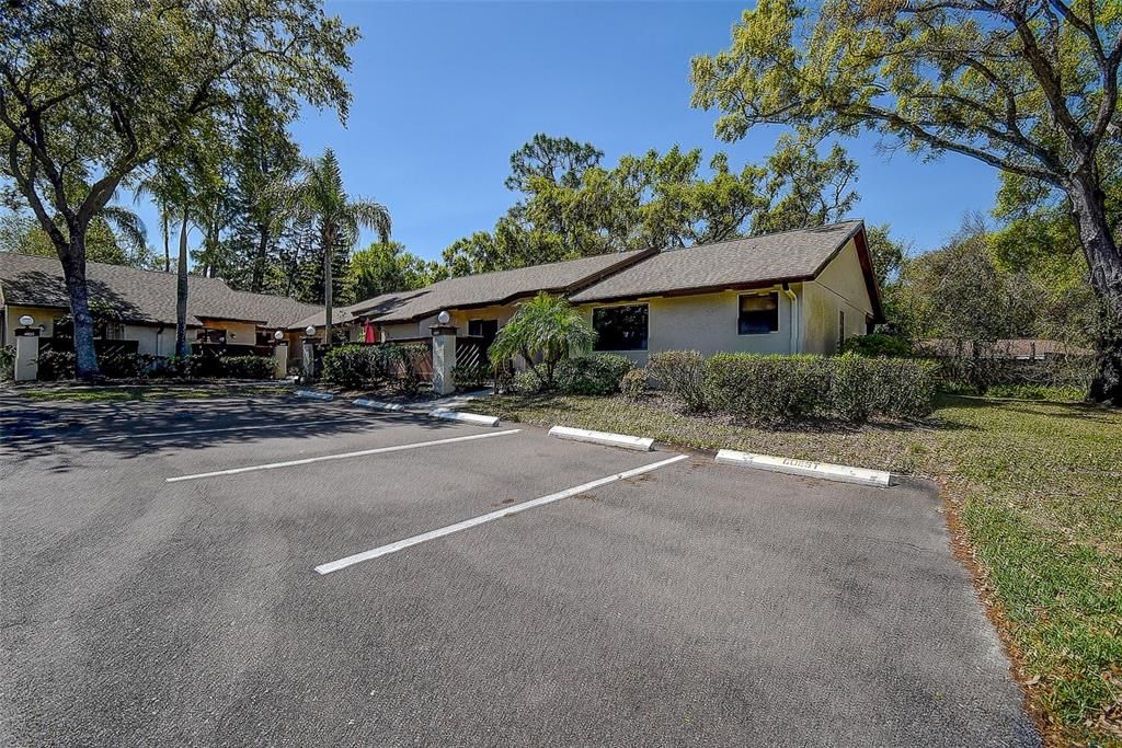 Activo con contrato: $269,900 (3 camas, 2 baños, 1304 Pies cuadrados)