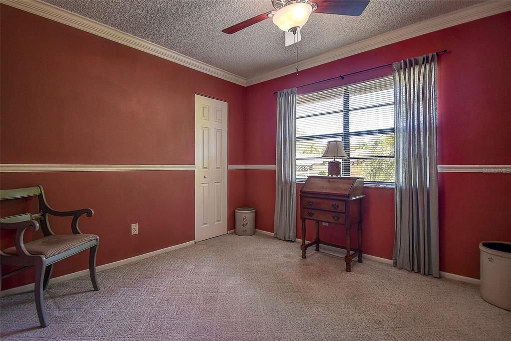 Activo con contrato: $269,900 (3 camas, 2 baños, 1304 Pies cuadrados)