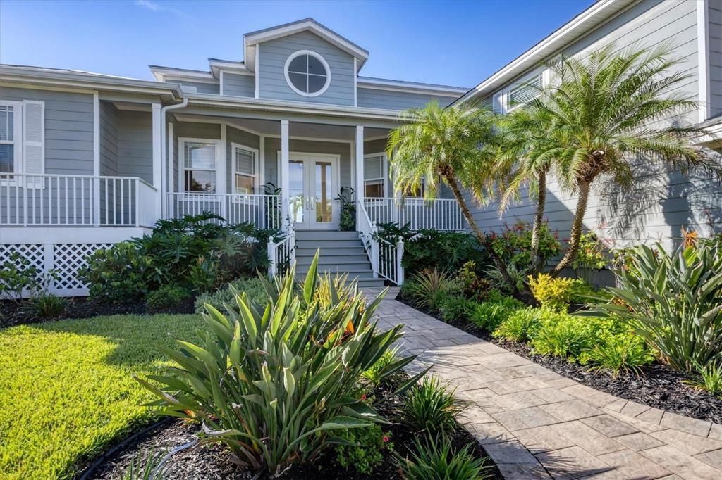 合同活跃: $3,995,000 (3 贝兹, 3 浴室, 4622 平方英尺)